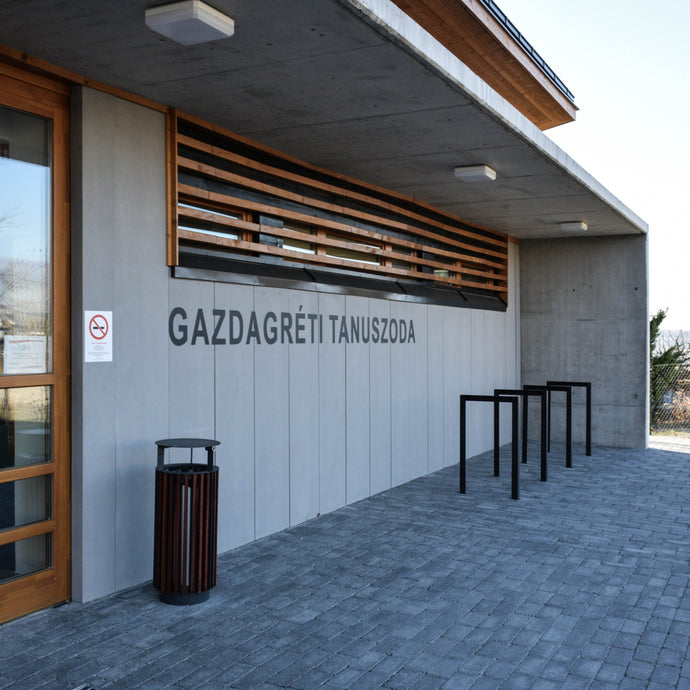 Gazdagréti Swimming Pool | Production and installation of concrete facade elements