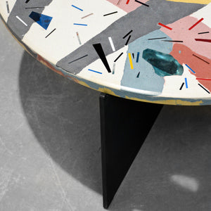 Hatszínű beton terrazzo dohányzó asztal, muránoi üveggel 80cm