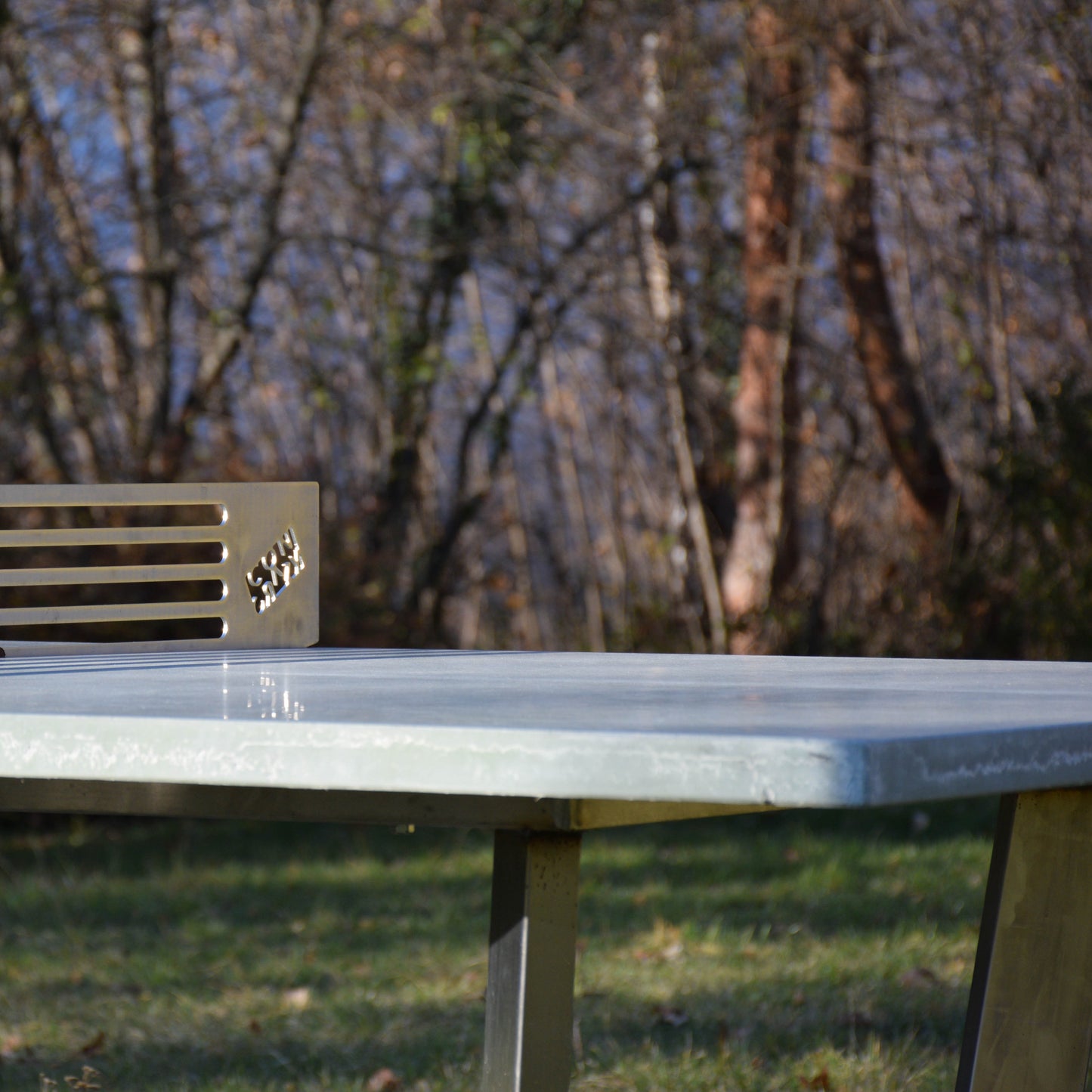 Outdoor fine concrete ping pong table in 60 colours, even with custom design