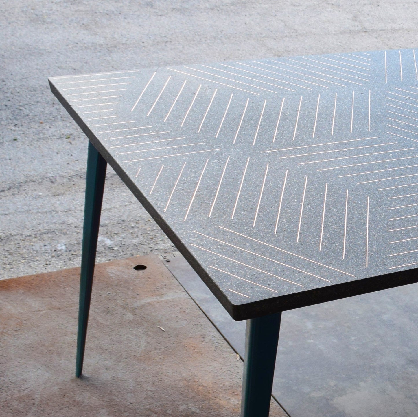 Concrete dining table for 8 person, 220 x 100cm | No. 0001