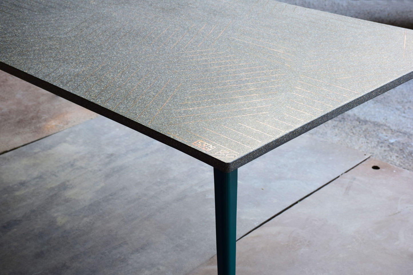 Concrete dining table for 8 person, 220 x 100cm | No. 0001