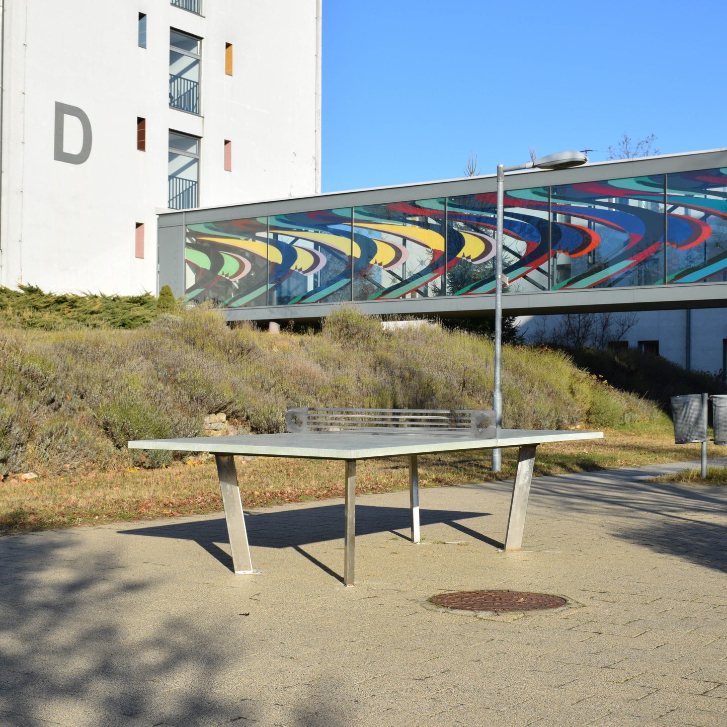 Outdoor fine concrete ping pong table in 60 colours, even with custom design